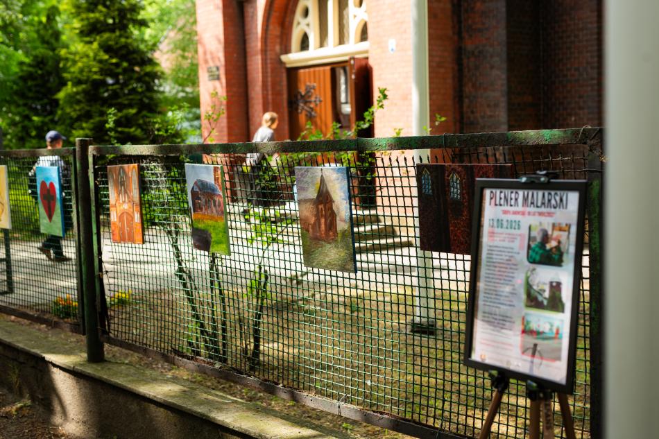 Więcej niż zabytkowe mury – to nasza przestrzeń otwartych drzwi. Uroczysty jubileusz 125-lecia kościoła Zbawiciela w Szopienicach 5 fot. jacek nawrat 1